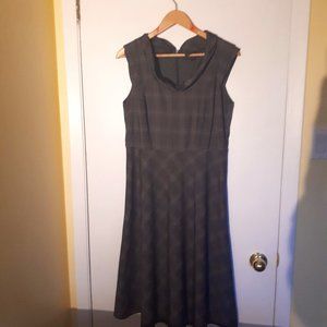 ✨2/$40✨ Tahari ASL Plaid Cowl-Neck Dress - 10